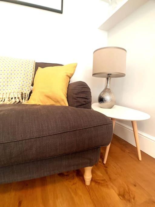 A Beautiful And Stylish 2 Bed Flat Close To Beach Борнмут Екстер'єр фото