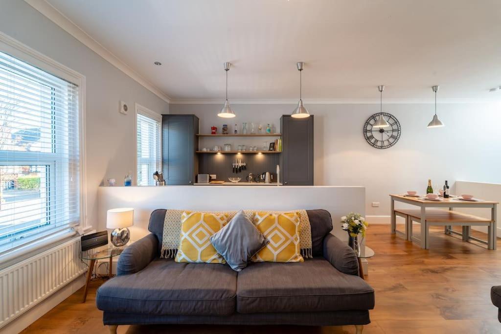 A Beautiful And Stylish 2 Bed Flat Close To Beach Борнмут Екстер'єр фото