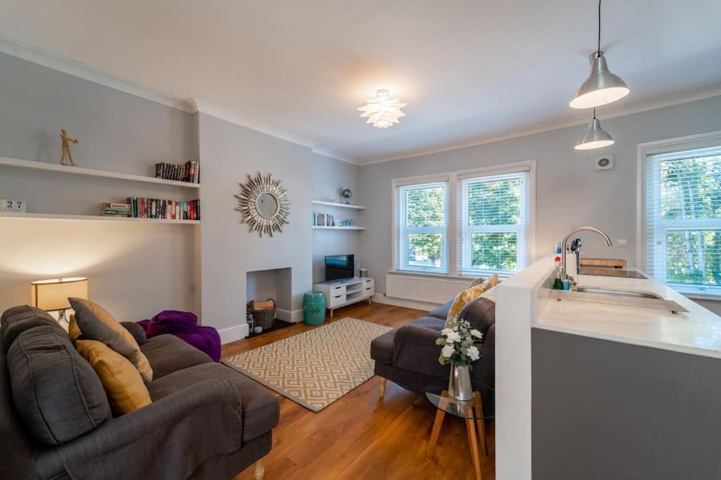 A Beautiful And Stylish 2 Bed Flat Close To Beach Борнмут Екстер'єр фото